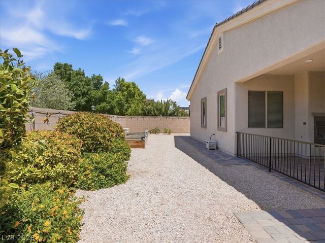 7260 Abundant Harvest Avenue, Las Vegas, NV 89131
