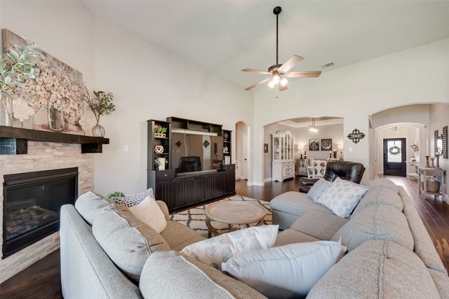 307 Lake Forest Trail, Anna, TX 75409