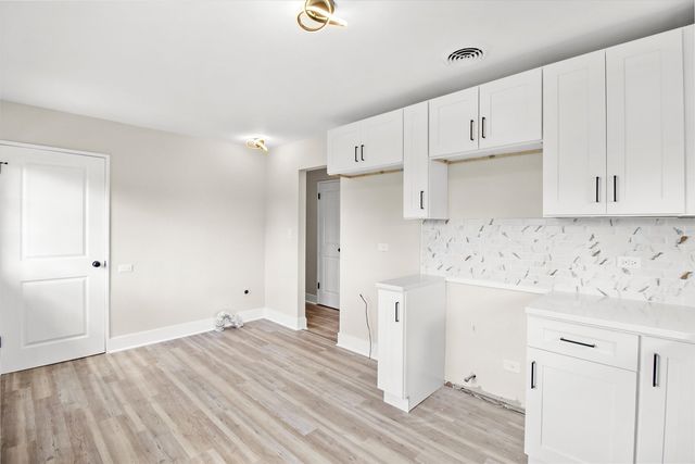 16460 Honore Avenue, Markham, IL 60428