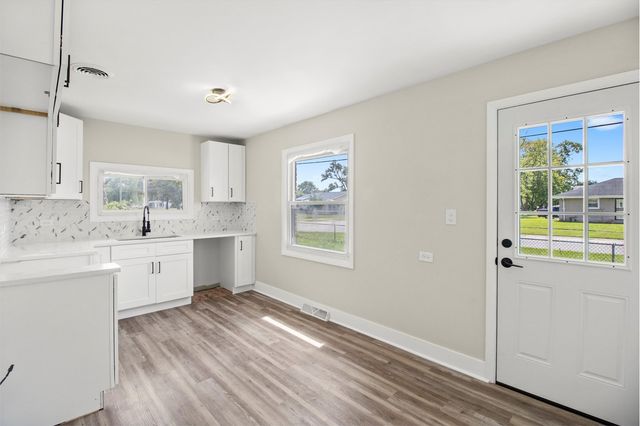 16460 Honore Avenue, Markham, IL 60428