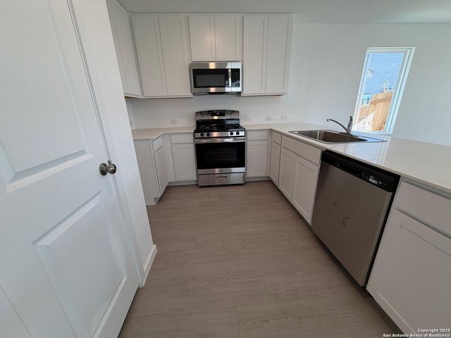 11910 Bluebell Ridge, Converse, TX 78109