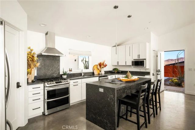 6715 Torres, Joshua Tree, CA 92252
