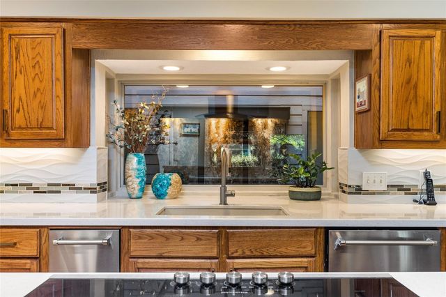 7714 Rolling Fork Lane, Houston, TX 77040