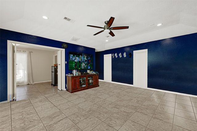 7714 Rolling Fork Lane, Houston, TX 77040