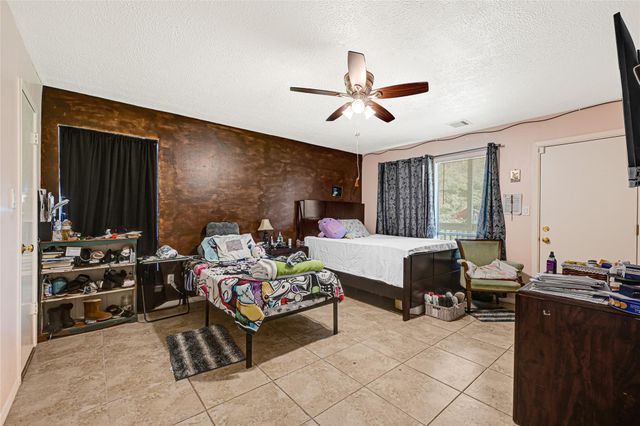 7714 Rolling Fork Lane, Houston, TX 77040