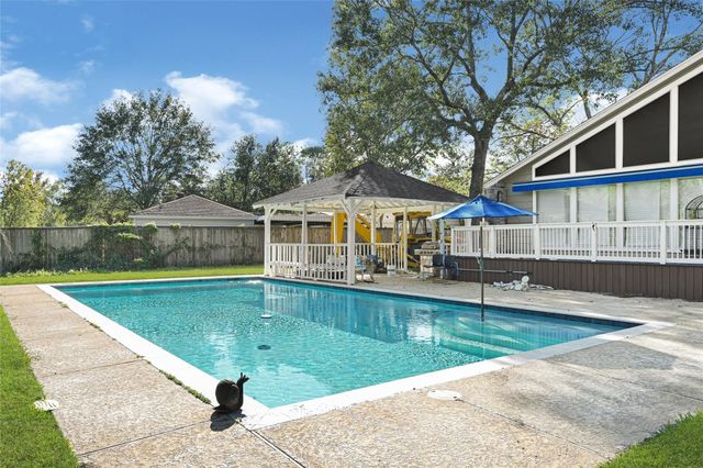 7714 Rolling Fork Lane, Houston, TX 77040