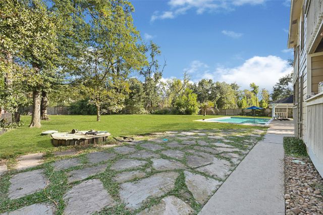 7714 Rolling Fork Lane, Houston, TX 77040