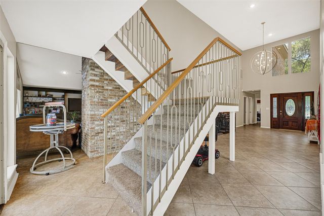 7714 Rolling Fork Lane, Houston, TX 77040