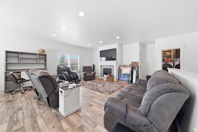 853 N SHERIDAN DR, Spanish Fork, UT 84660