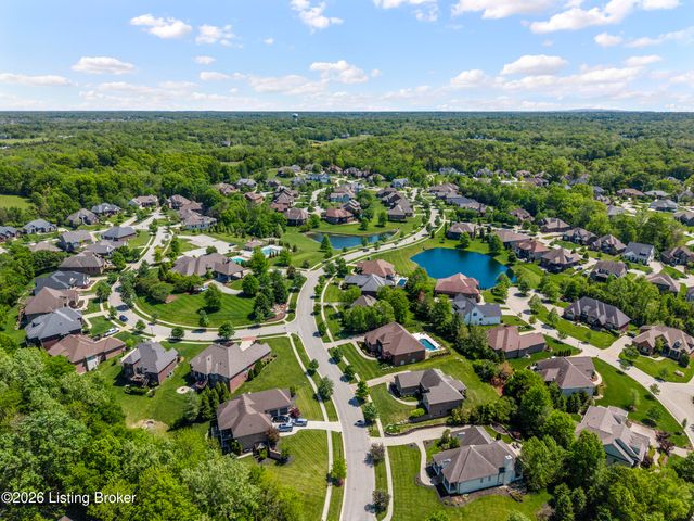 16818 Shakes Creek Dr, Fisherville, KY 40023