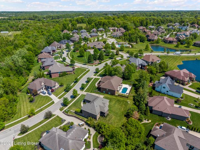 16818 Shakes Creek Dr, Fisherville, KY 40023