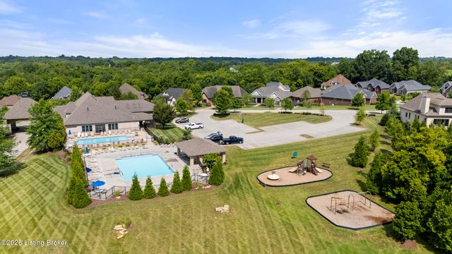 16818 Shakes Creek Dr, Fisherville, KY 40023