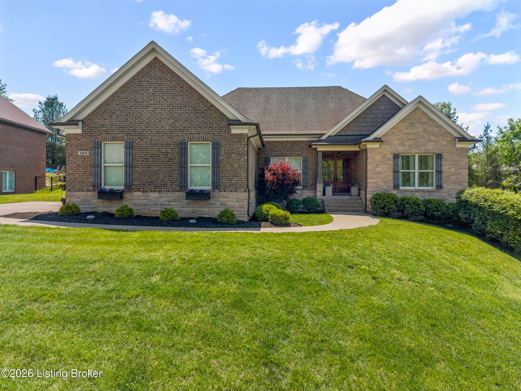 16818 Shakes Creek Dr, Fisherville, KY 40023