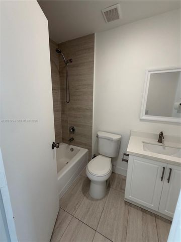 9020 SW 56th Ter, Miami, FL 33173