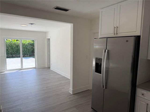 9020 SW 56th Ter, Miami, FL 33173