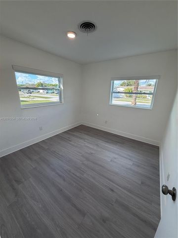 9020 SW 56th Ter, Miami, FL 33173