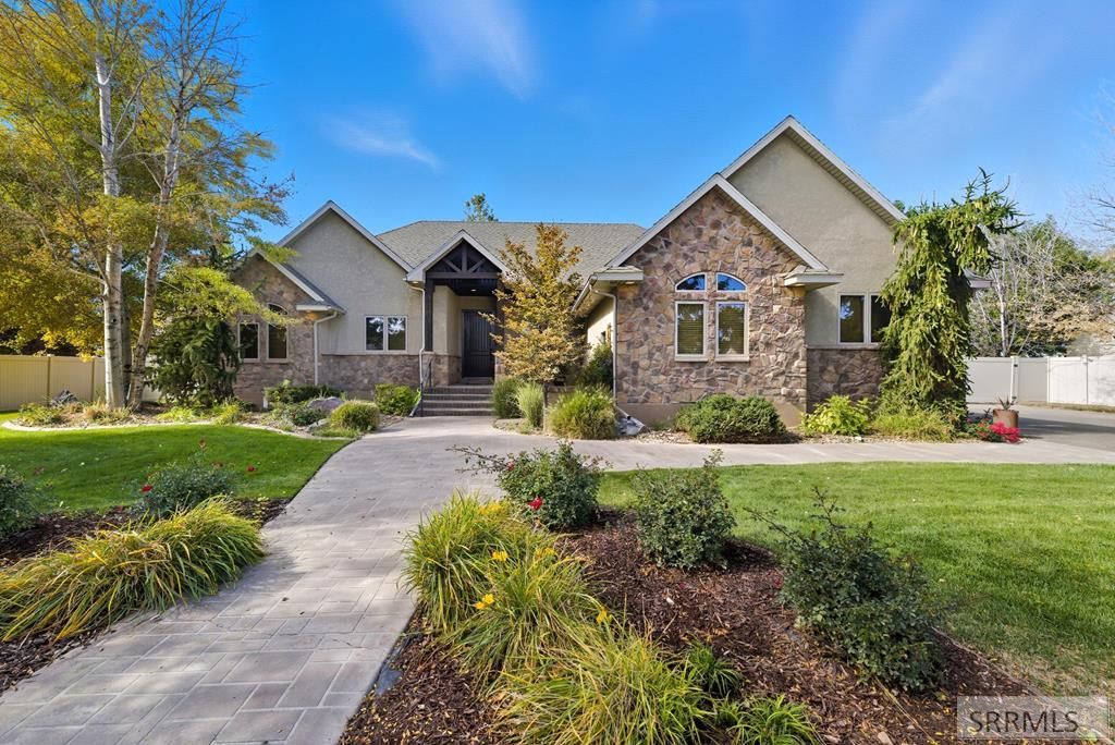 5304 S Clearfield Lane, Ammon, ID 83406