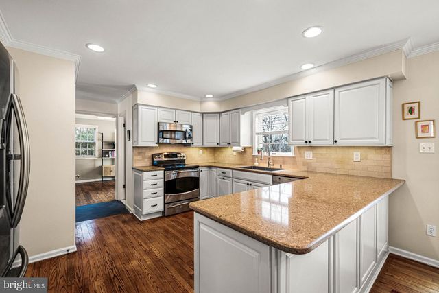 631 WESTWIND DR, Berwyn, PA 19312