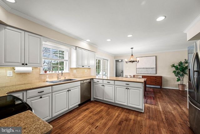 631 WESTWIND DR, Berwyn, PA 19312