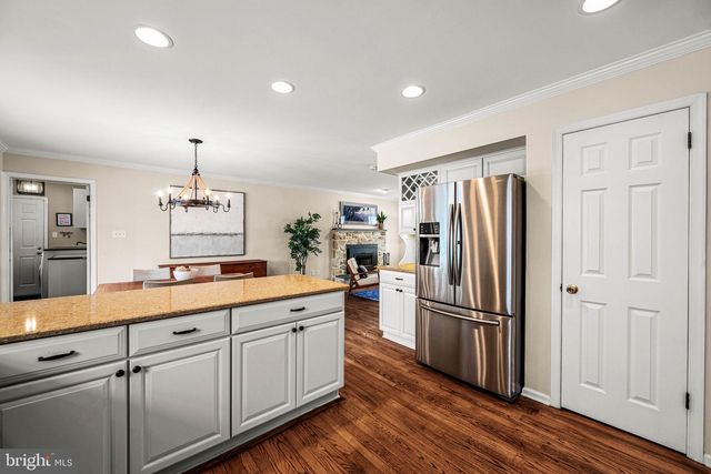 631 WESTWIND DR, Berwyn, PA 19312