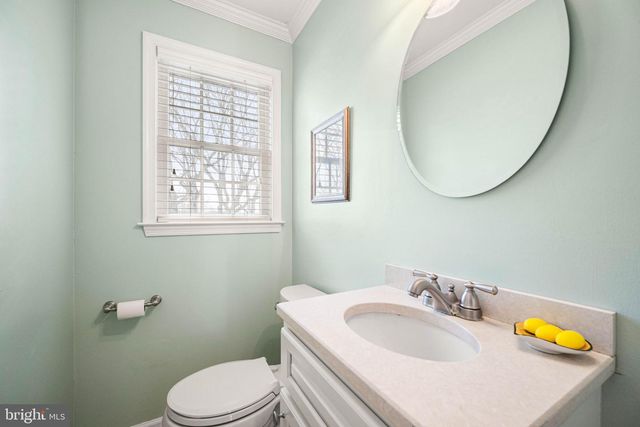 631 WESTWIND DR, Berwyn, PA 19312