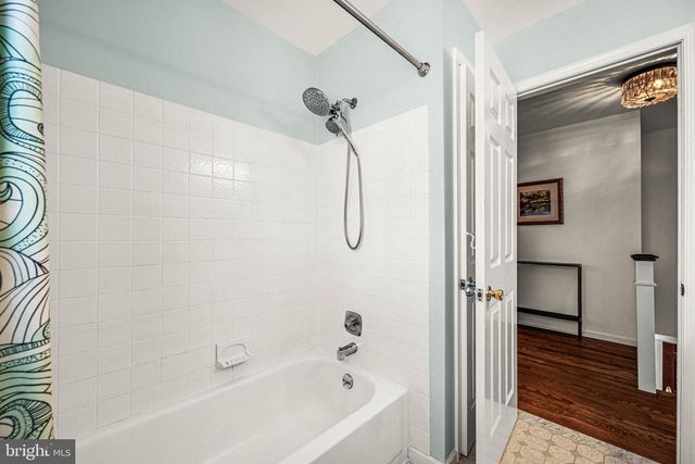 631 WESTWIND DR, Berwyn, PA 19312