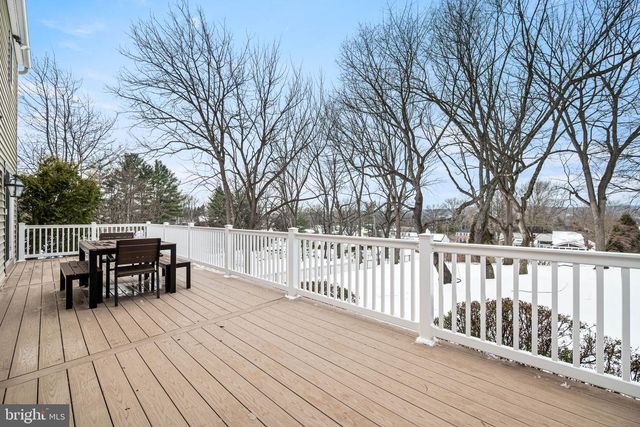 631 WESTWIND DR, Berwyn, PA 19312