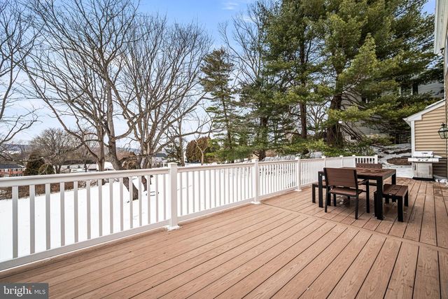 631 WESTWIND DR, Berwyn, PA 19312