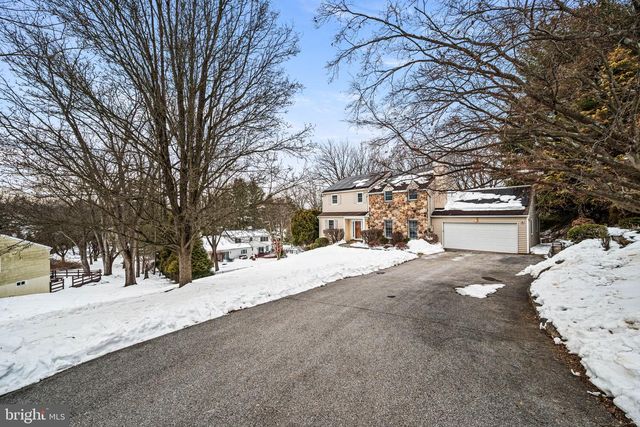 631 WESTWIND DR, Berwyn, PA 19312