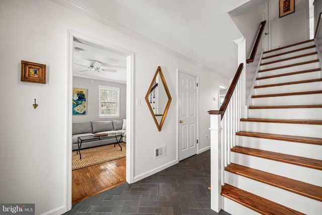 631 WESTWIND DR, Berwyn, PA 19312