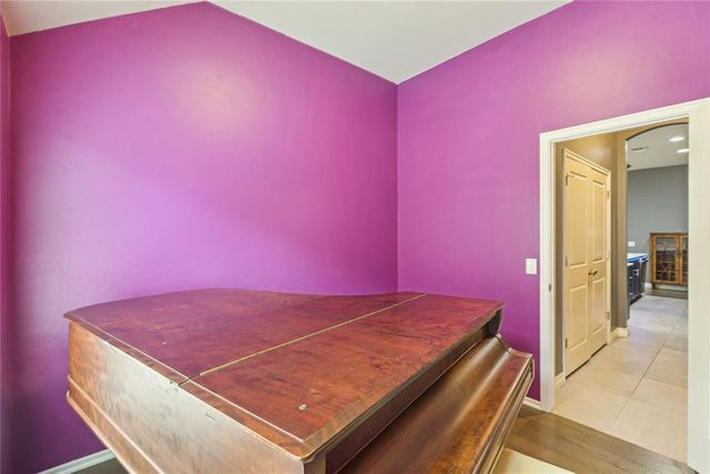 18845 Vea Drive, Edmond, OK 73012