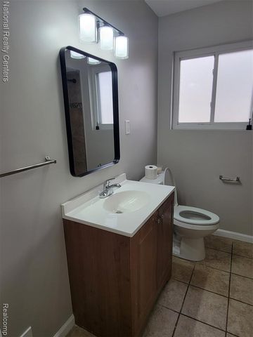 4661 Reader Drive, Warren, MI 48092