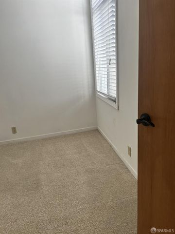 49 Auburn Street 49, San Francisco, CA 94133