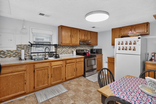 79 Lucas Lane, Nicholasville, KY 40356