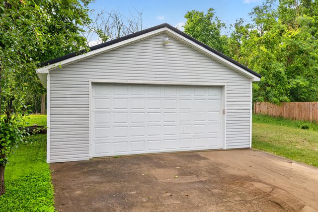 79 Lucas Lane, Nicholasville, KY 40356