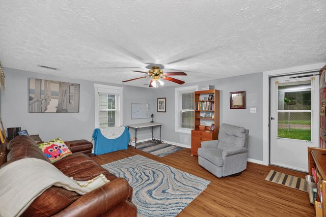 79 Lucas Lane, Nicholasville, KY 40356