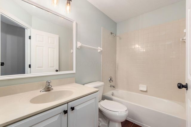 7029 Post Preserve Boulevard, Dublin, OH 43016