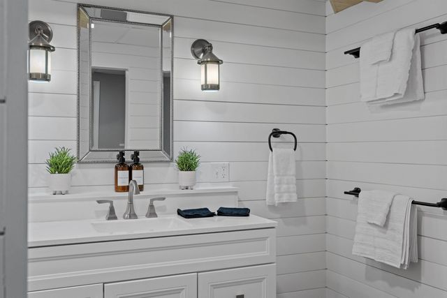 3039 US Route 3, Thornton, NH 03285