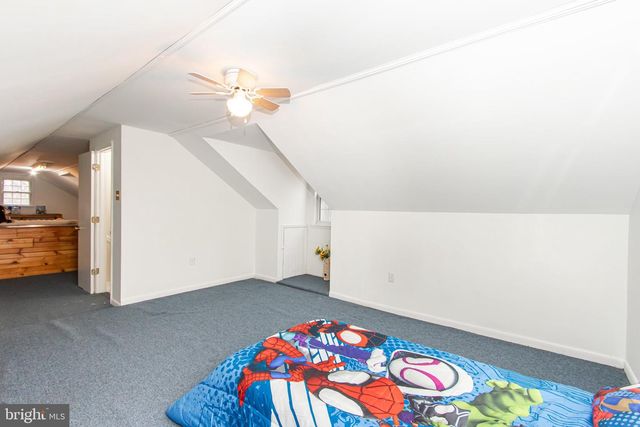 1183 SHEPHERDSTOWN RD, Martinsburg, WV 25404