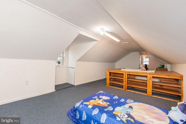 1183 SHEPHERDSTOWN RD, Martinsburg, WV 25404