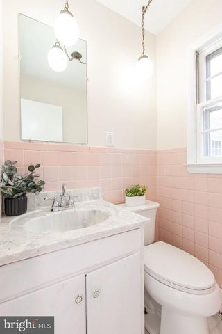 1183 SHEPHERDSTOWN RD, Martinsburg, WV 25404