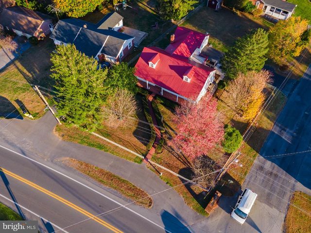 1183 SHEPHERDSTOWN RD, Martinsburg, WV 25404