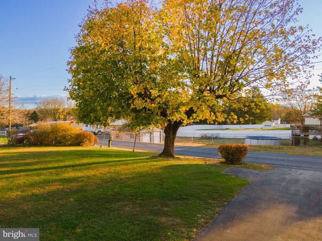 1183 SHEPHERDSTOWN RD, Martinsburg, WV 25404