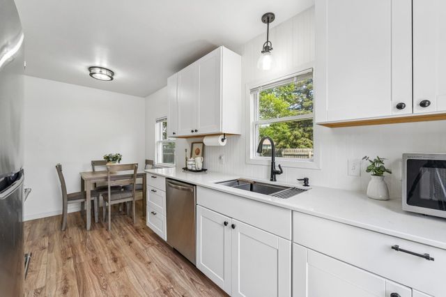 10035 3rd Avenue S, Bloomington, MN 55420