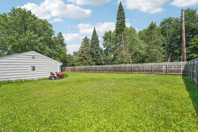 10035 3rd Avenue S, Bloomington, MN 55420