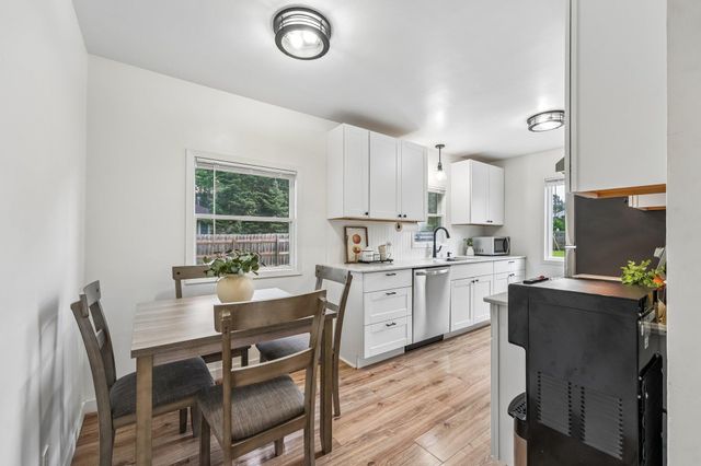 10035 3rd Avenue S, Bloomington, MN 55420