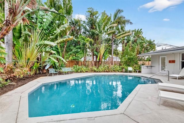 4761 NE 18th Ave, Oakland Park, FL 33334