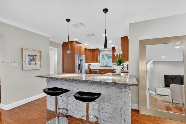 4761 NE 18th Ave, Oakland Park, FL 33334