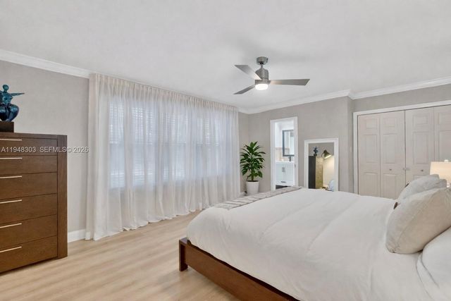 4761 NE 18th Ave, Oakland Park, FL 33334