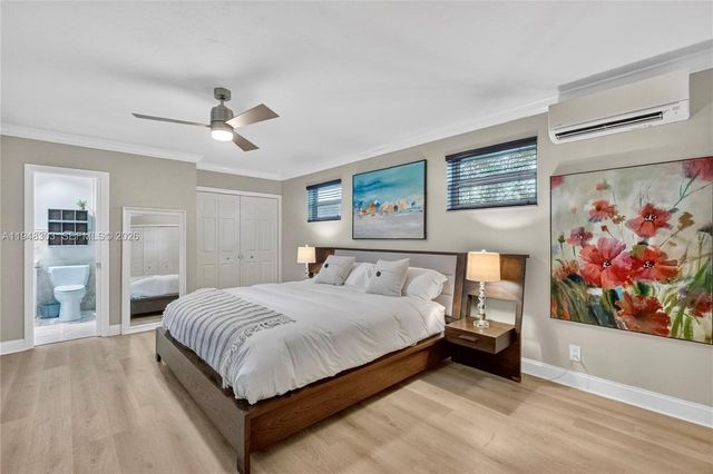 4761 NE 18th Ave, Oakland Park, FL 33334